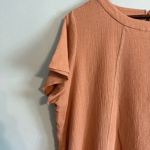 Coral Roolee Top - Picture 5 of 5